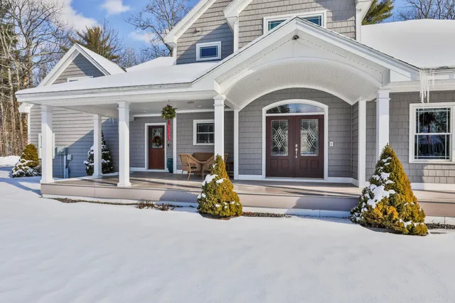 $949,000 | 391 Turner Way, Laconia, NH 03246