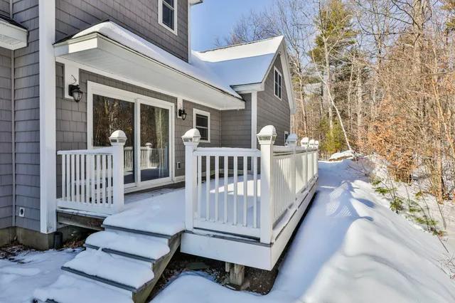 $949,000 | 391 Turner Way, Laconia, NH 03246
