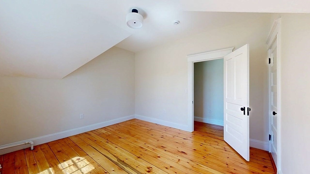 911 Pleasant Street Worcester, MA 01602 - Photo 32 of 42