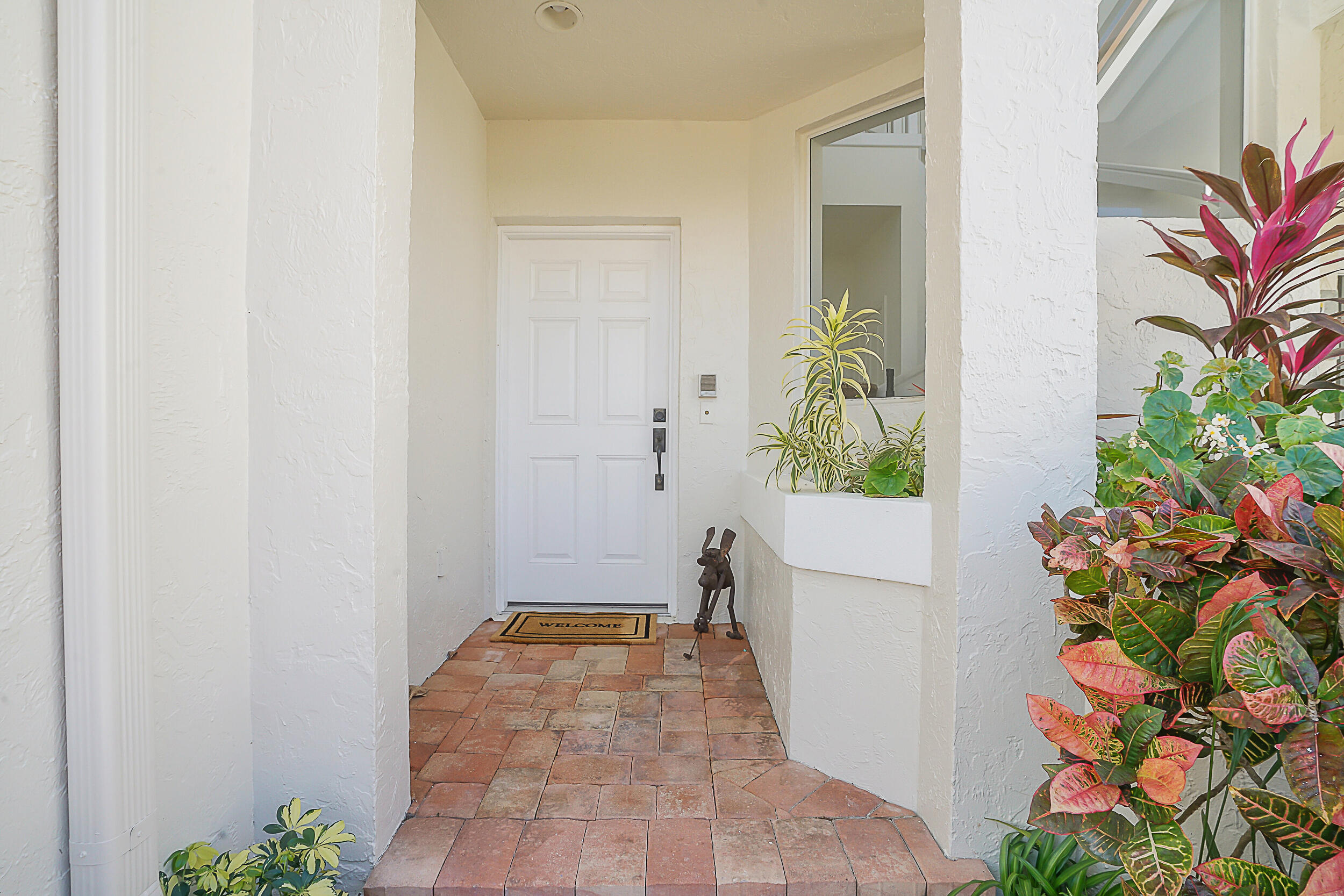 2703 Captains Way Jupiter, FL 33477 - Photo 29 of 57 Entry