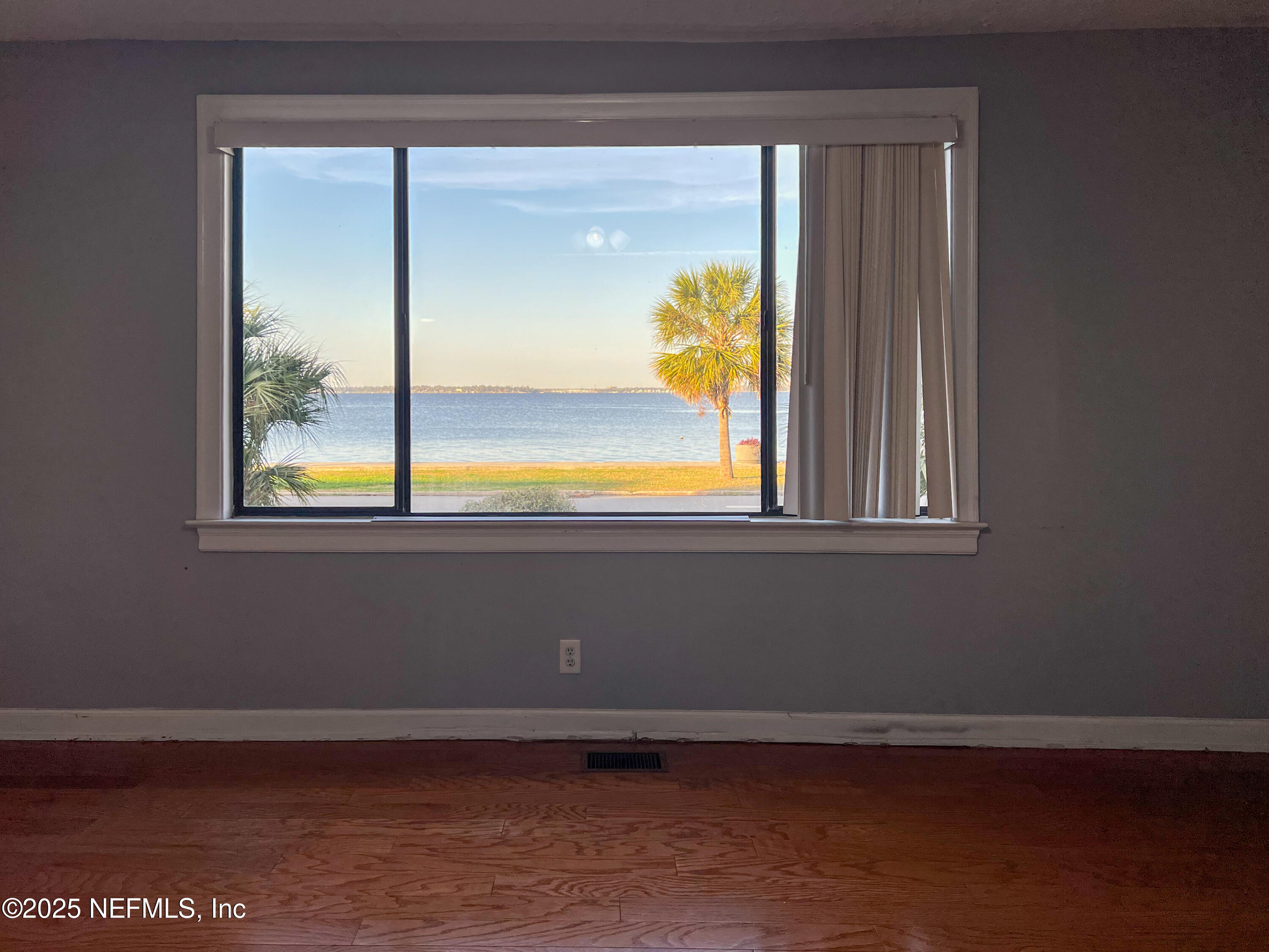 1733 River Road, Unit 1 Jacksonville, FL 32207 - Photo 3 of 16 a view of an empty room with window