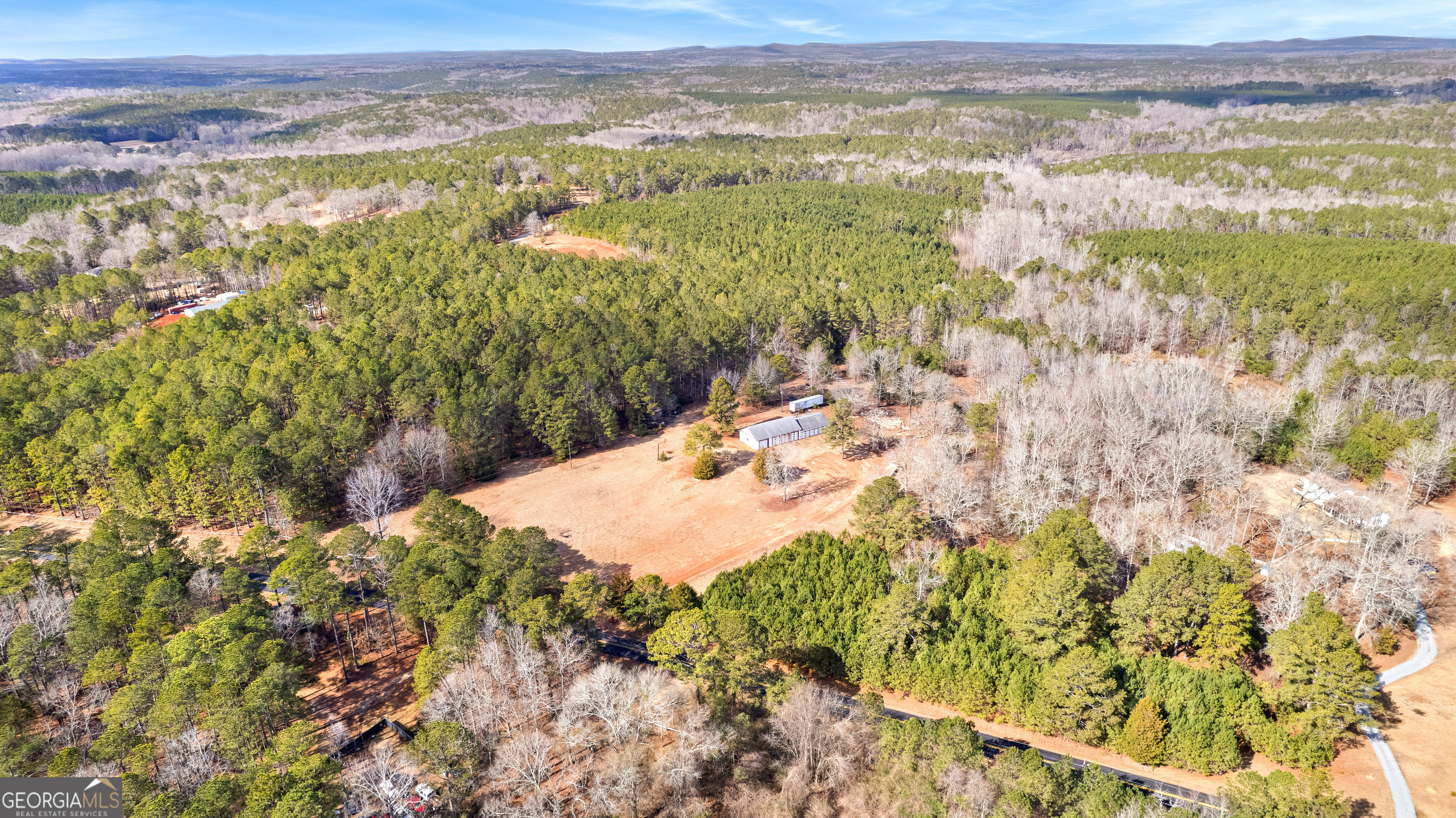 374 Gordon School Road Thomaston, GA 30286 - Photo 30 of 31 a view of a city with an ocean