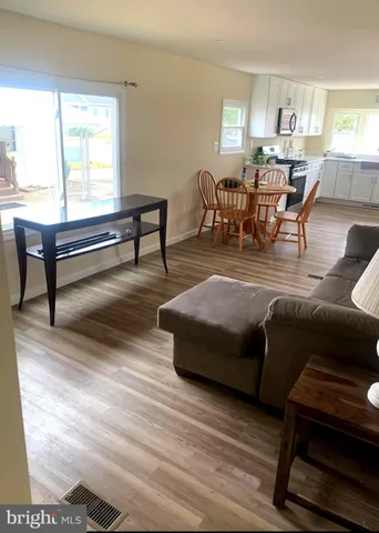 $2,000 | 119 Clamshell Road, Ocean City, MD 21842