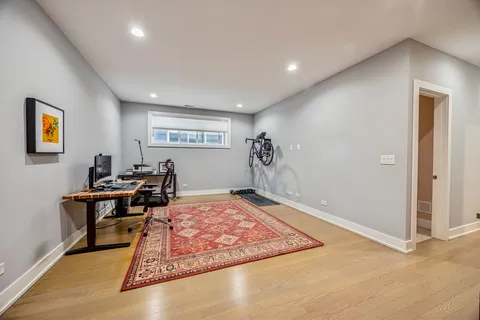 $749,900 | 731 West 17th Street, Unit 1E, Chicago, IL 60616
