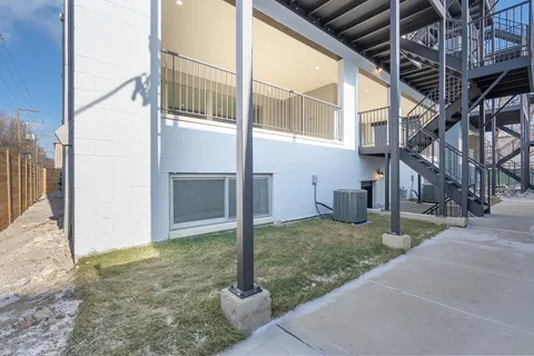 $749,900 | 731 West 17th Street, Unit 1E, Chicago, IL 60616