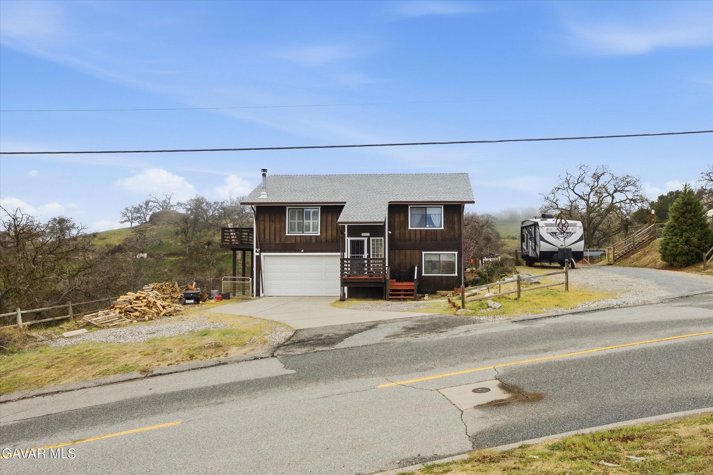 18271 Caparell Court Tehachapi, CA 93561 - Photo 13 of 61 13-Illuminate Photography - 18271 Capar