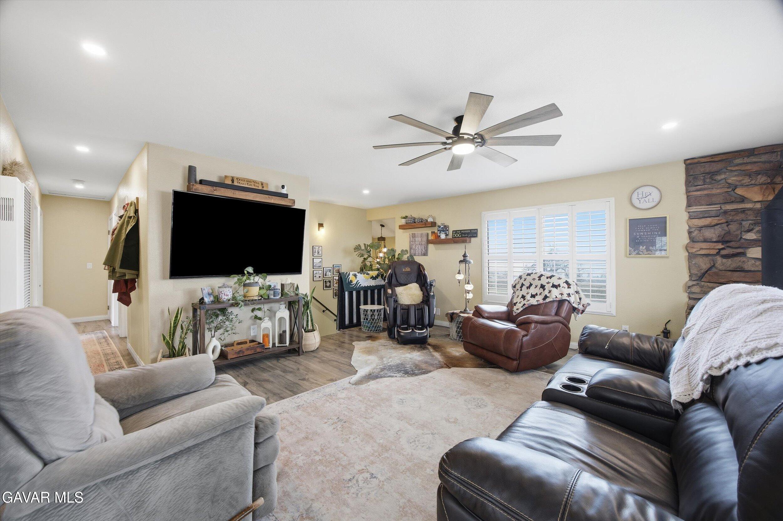 18271 Caparell Court Tehachapi, CA 93561 - Photo 19 of 61 19-Illuminate Photography - 18271 Capar