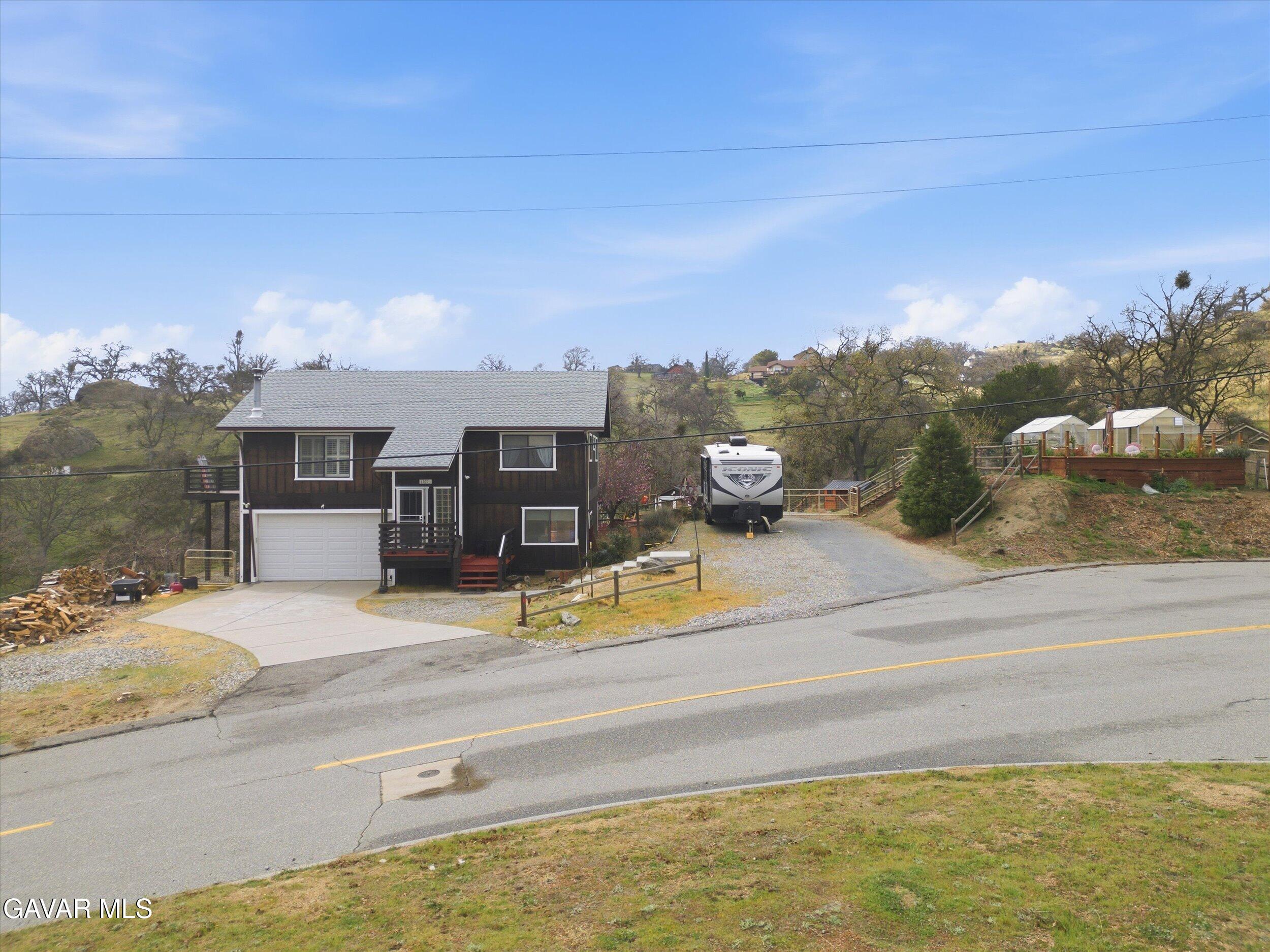 18271 Caparell Court Tehachapi, CA 93561 - Photo 4 of 61 04-Illuminate Photography - 18271 Capar