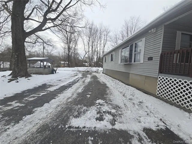 $2,200 | 329 County Rte 17, Pine Bush, NY 12566