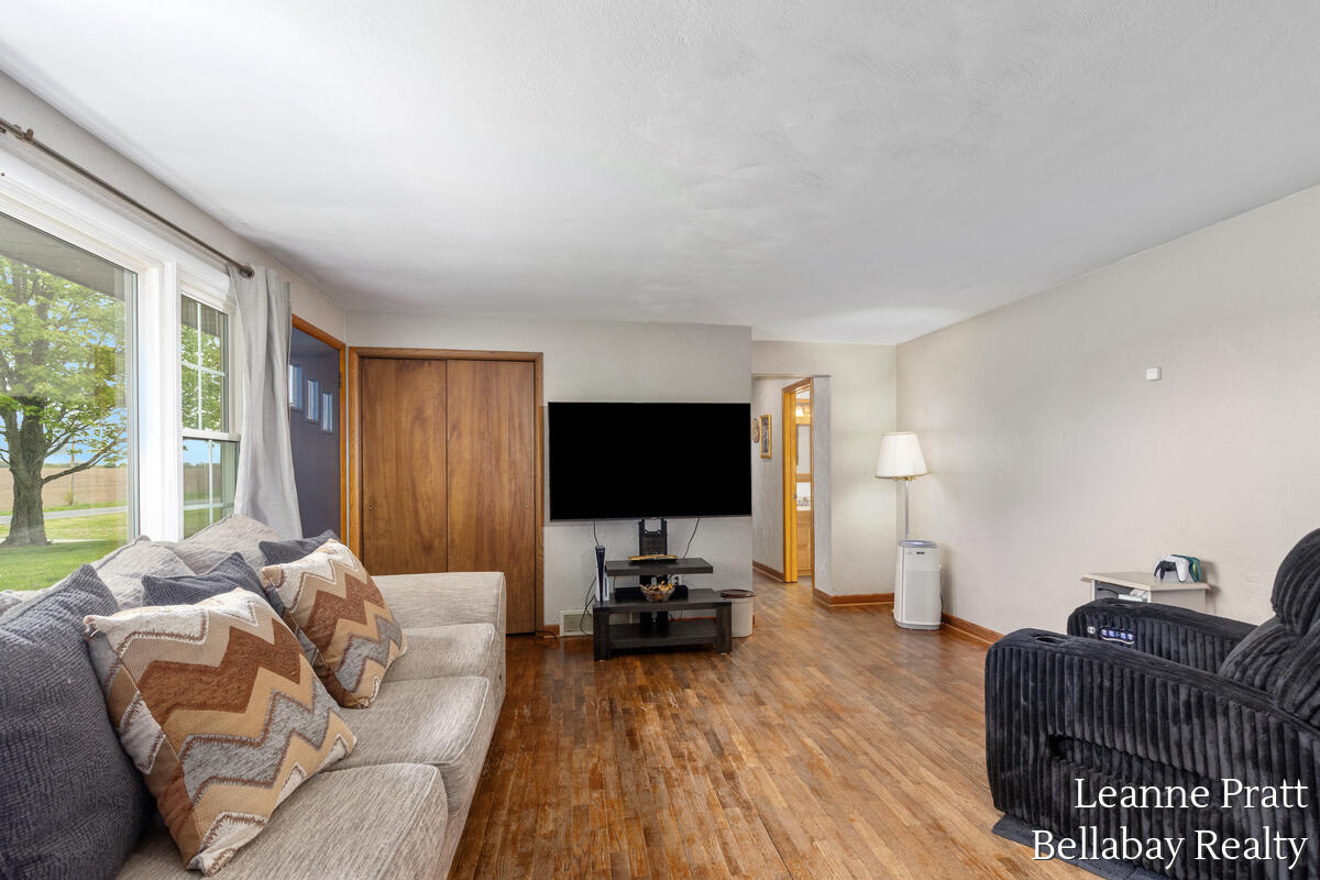 8500 Tasker Road Bellevue, MI 49021 - Photo 13 of 23 8500-Tasker_004