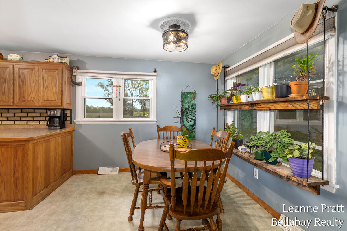 8500 Tasker Road Bellevue, MI 49021 - Photo 17 of 23 8500-Tasker_008