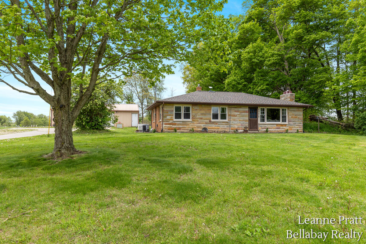 8500 Tasker Road Bellevue, MI 49021 - Photo 3 of 23 8500-Tasker_002