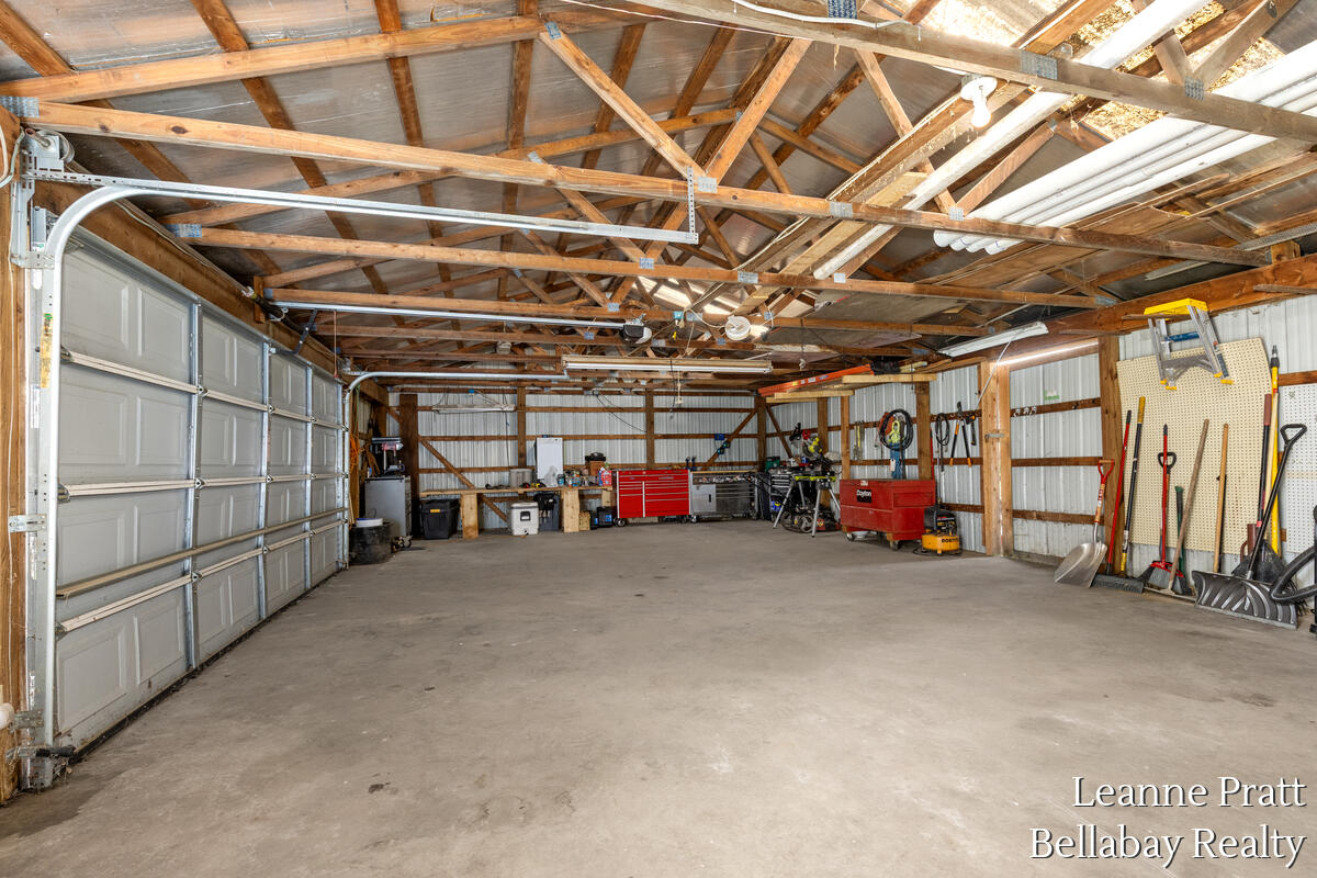 8500 Tasker Road Bellevue, MI 49021 - Photo 7 of 23 8500-Tasker_020