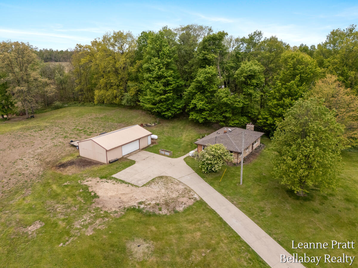 8500 Tasker Road Bellevue, MI 49021 - Photo 9 of 23 8500-Tasker_201
