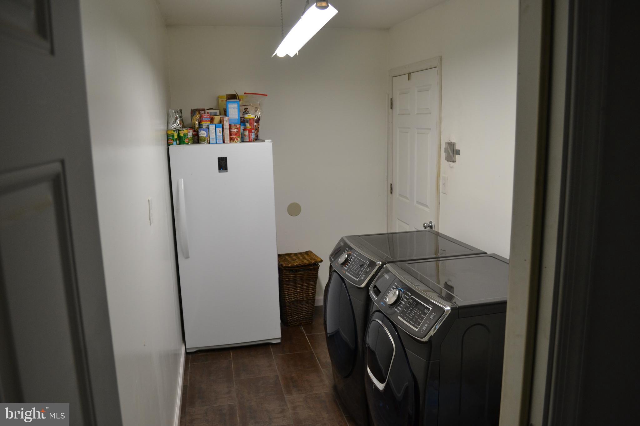 156 Brookside Boulevard Newark, DE 19713 - Photo 8 of 35