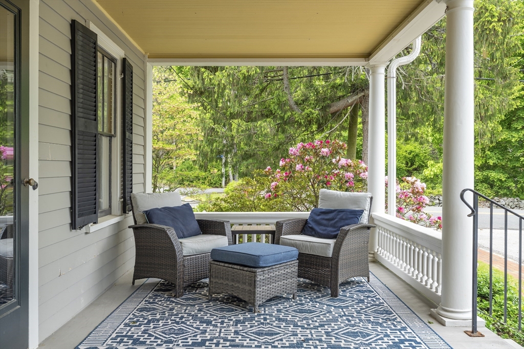 38 Main Street Newbury, MA 01922 - Photo 8 of 41