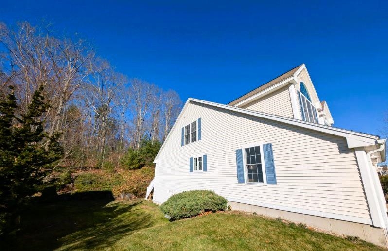 33 Augusta Way Dover, NH 03820 - Photo 8 of 50