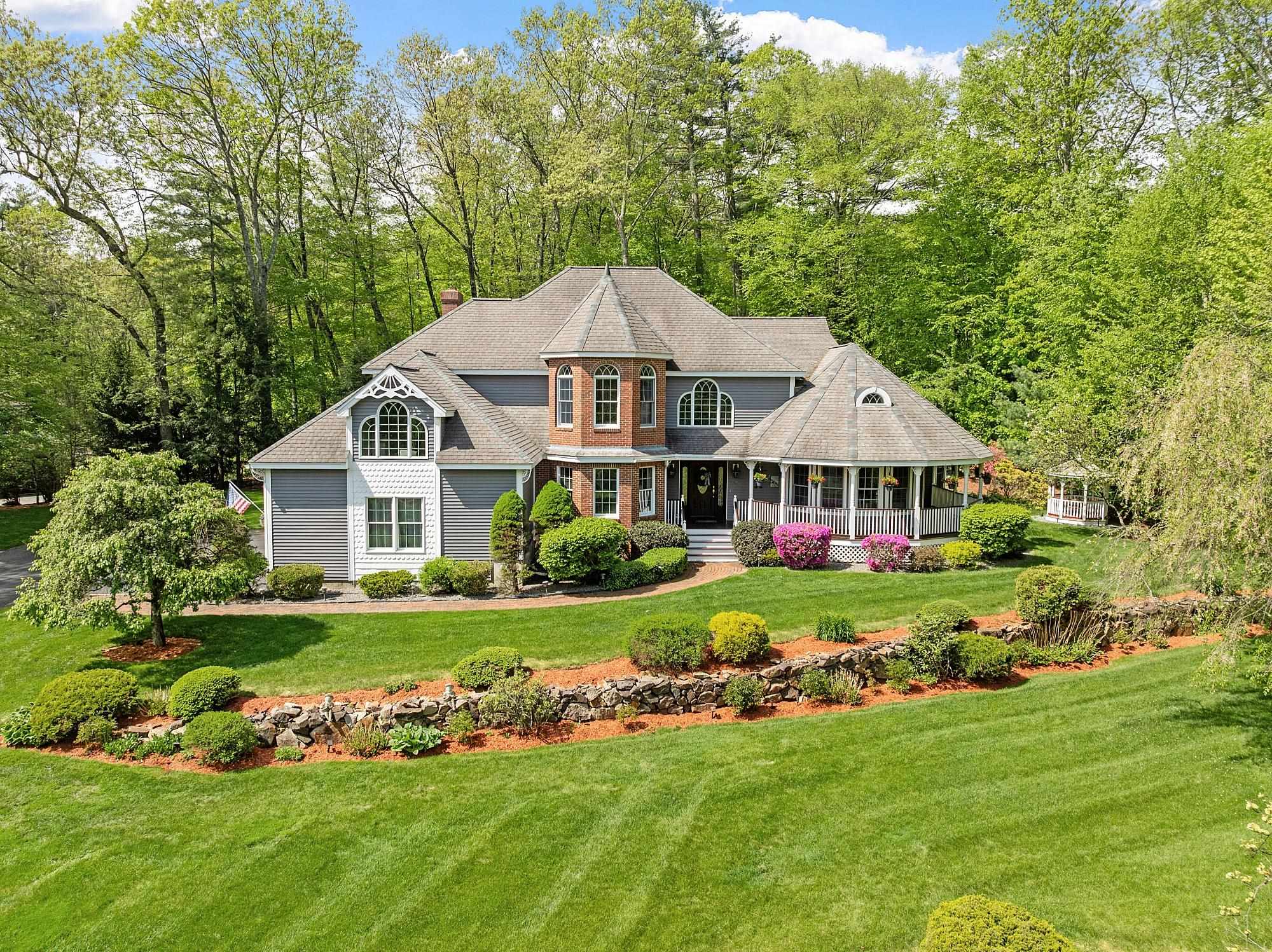 13 Kelly Lane Atkinson, NH 03811 - Photo 1 of 48 Gallery Image 1