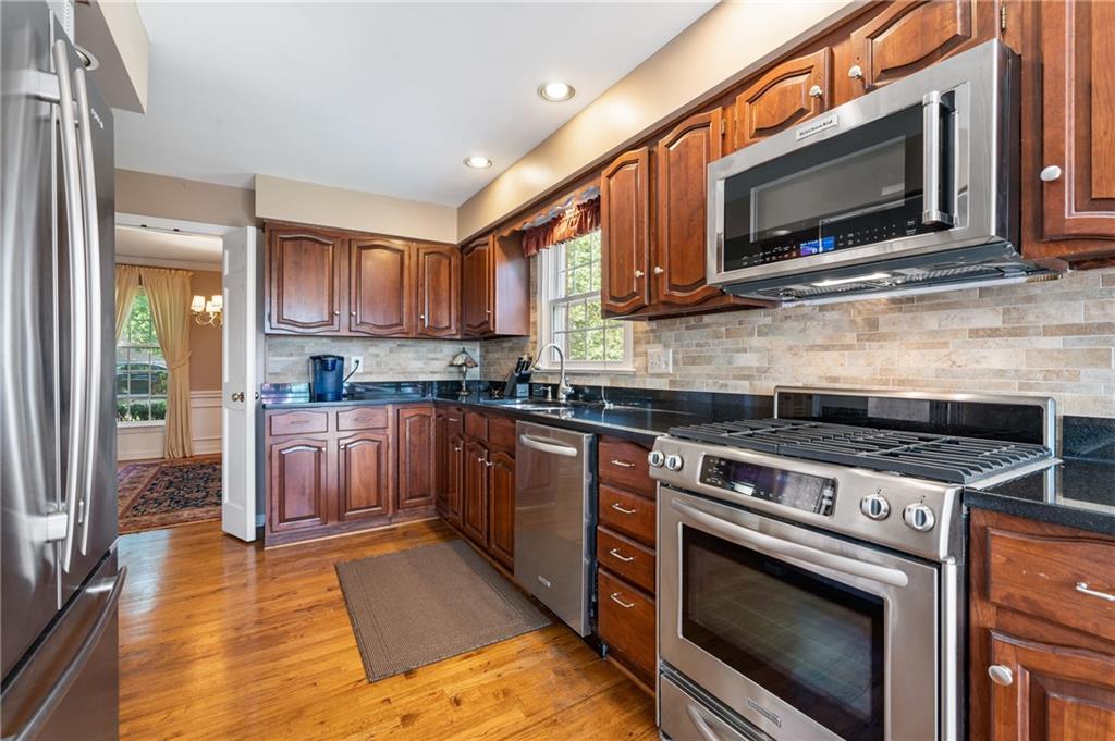 212 Sweet Gum Road Pittsburgh, PA 15238 - Photo 6 of 30 Gallery Image 6