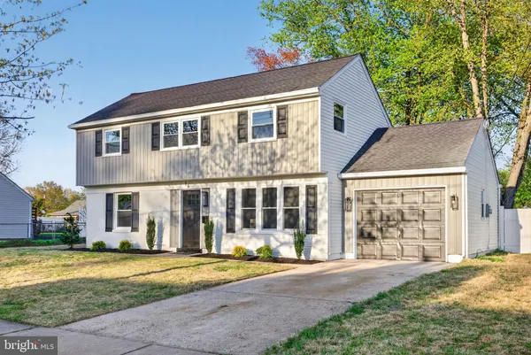 $499,999 | 16 Briarcliff Road, Marlton, NJ 08053