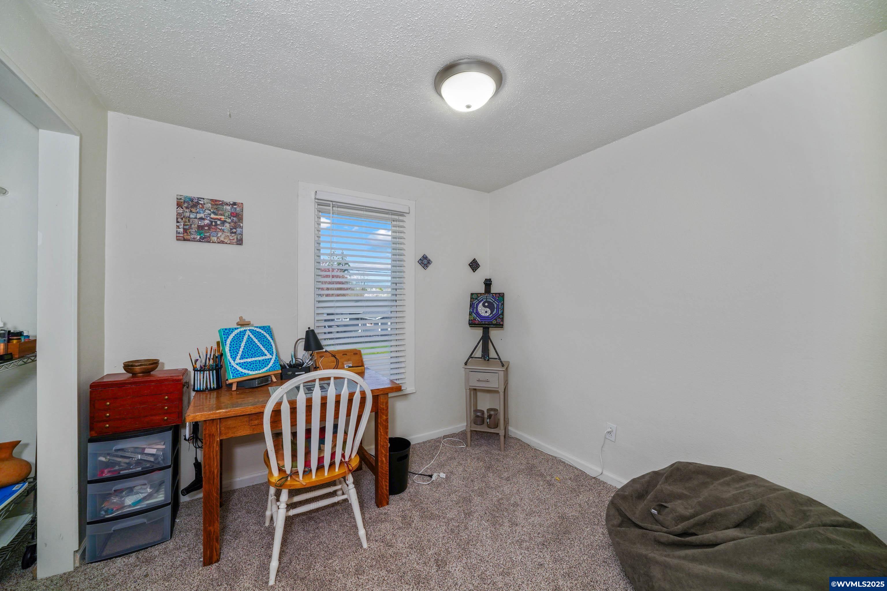 392 Southwest Court Street Dallas, OR 97338 - Photo 14 of 20 Gallery Image 14
