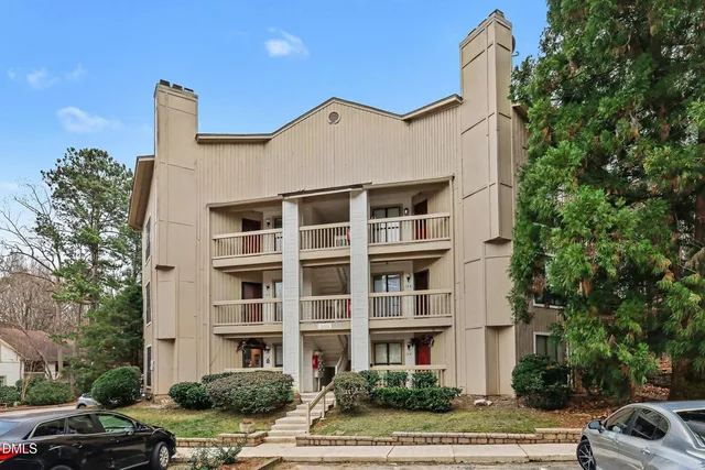 $285,000 | 132 New Kent Place, Cary, NC 27511