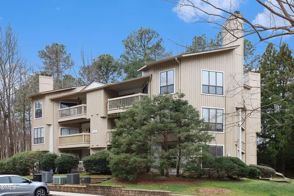 $285,000 | 132 New Kent Place, Cary, NC 27511