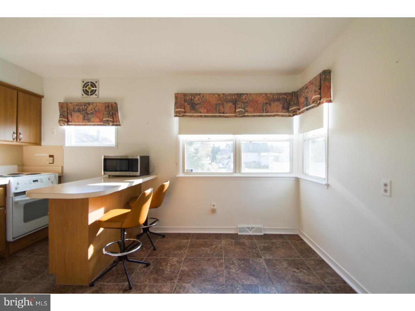 526 Harding Avenue Shillington, PA 19607 - Photo 6 of 25