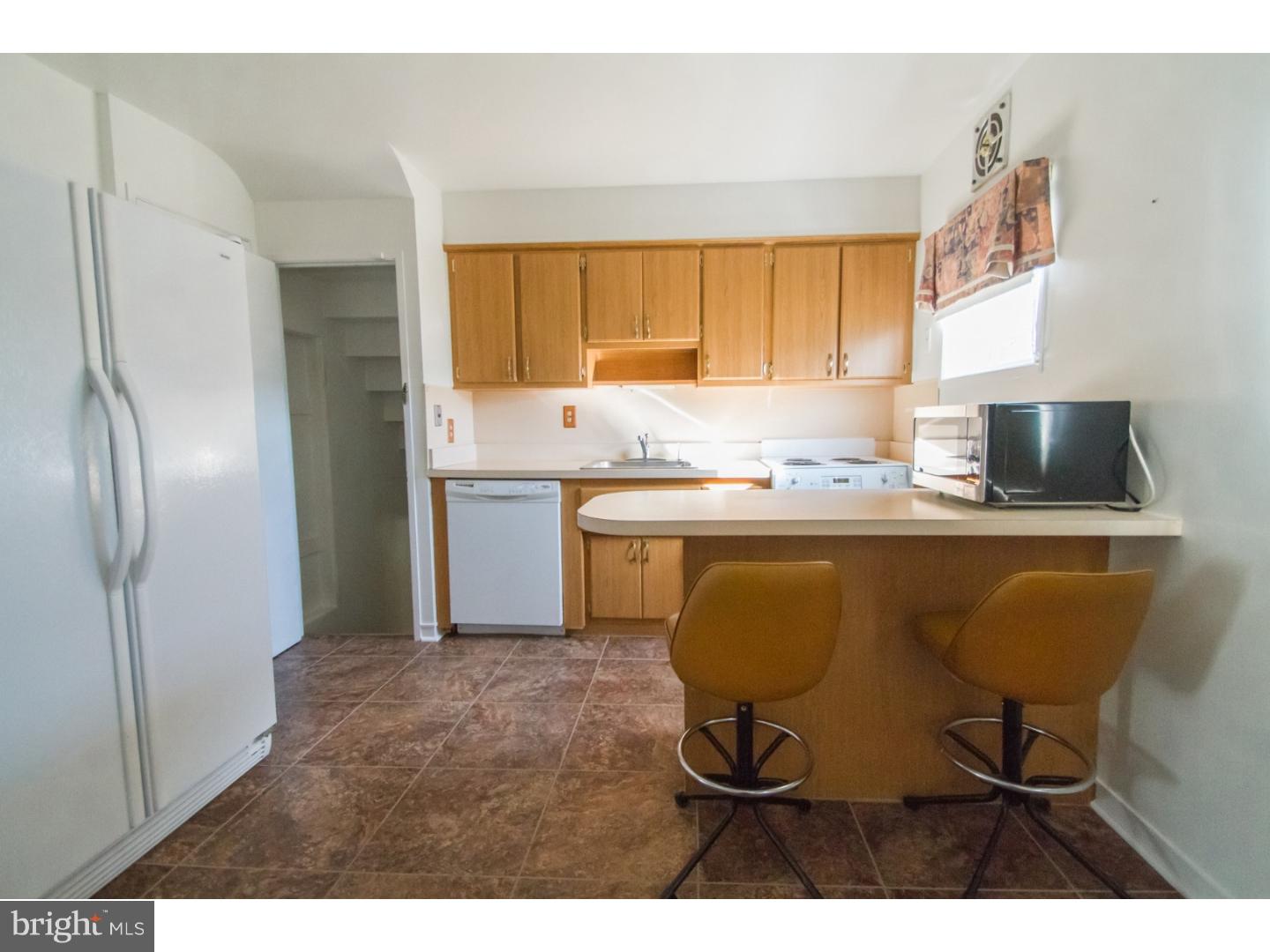 526 Harding Avenue Shillington, PA 19607 - Photo 7 of 25