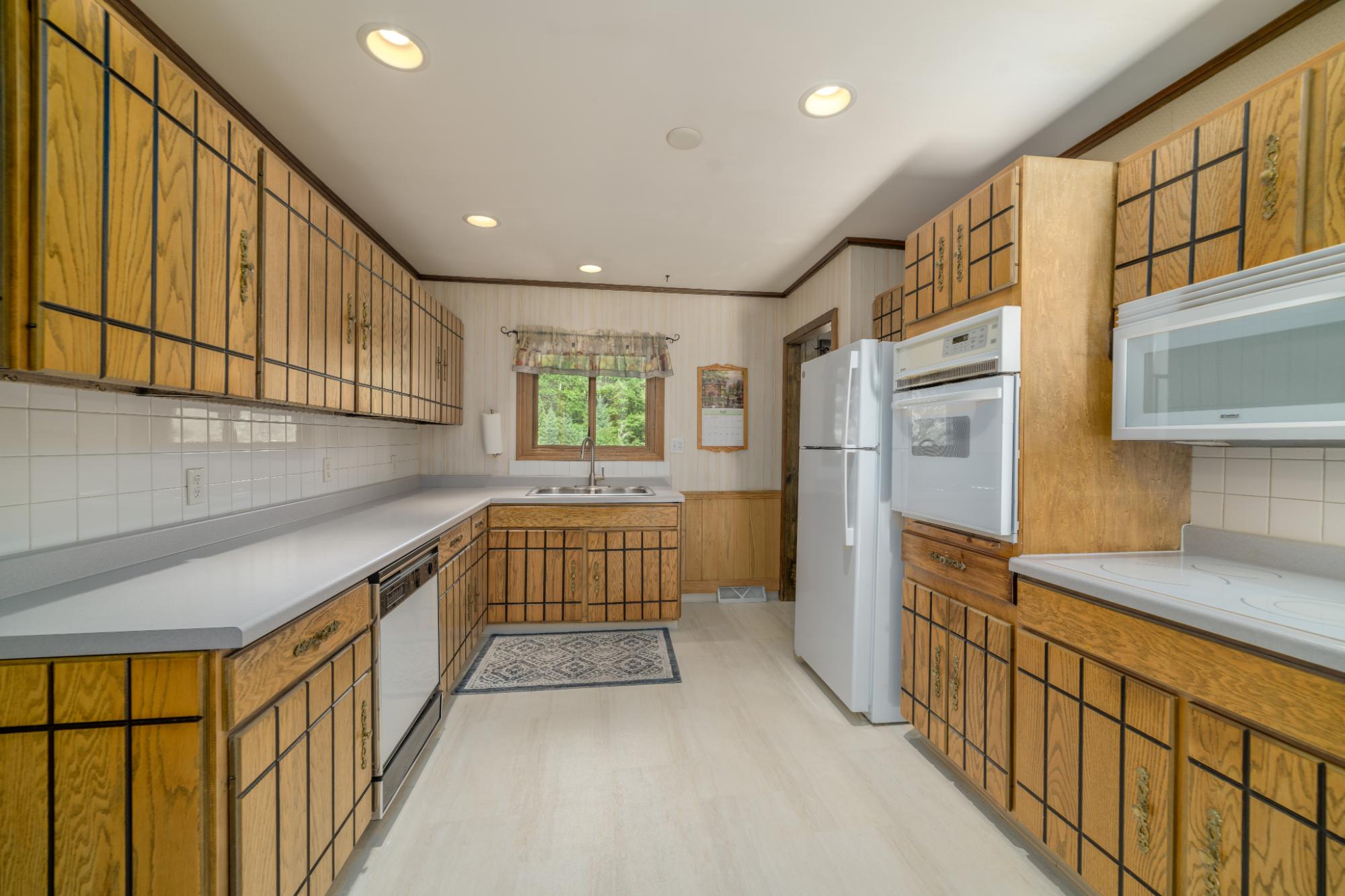 3563 Colburn Road Rhinelander, WI 54501 - Photo 3 of 30 Gallery Image 3