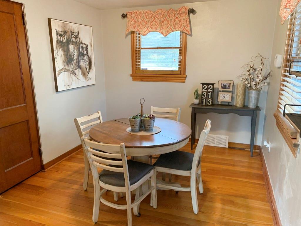 1507 Hollyrood Road Pittsburgh, PA 15227 - Photo 11 of 25 Gallery Image 11