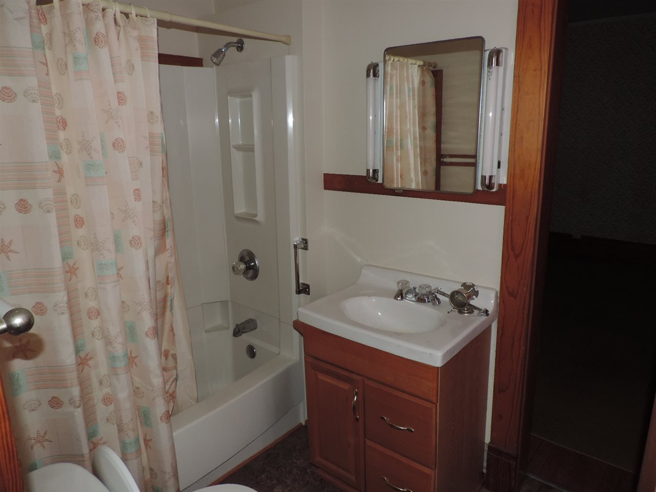 38-48 3rd Street Newport, VT 05855 - Photo 11 of 27