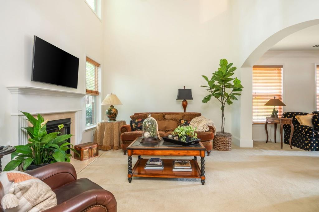 13974 Sunfish Bend Alpharetta, GA 30004 - Photo 11 of 55