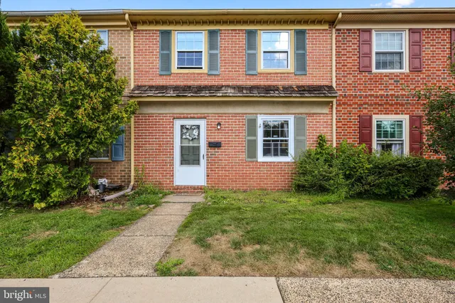 $255,000 | 4 Stonegate Village, Quakertown, PA 18951