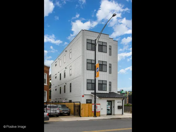 a picture of a building on the street