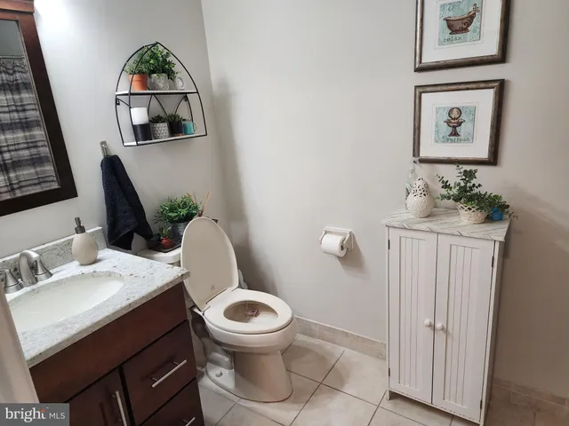 $340,000 | 132 Mowat Circle, Hamilton, NJ 08690