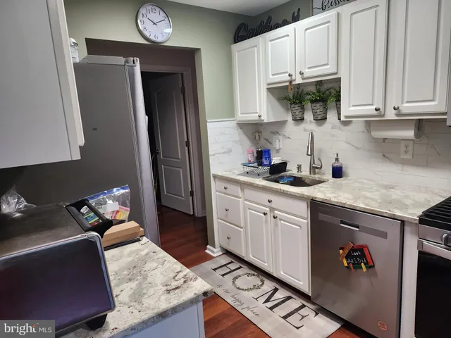 $340,000 | 132 Mowat Circle, Hamilton, NJ 08690