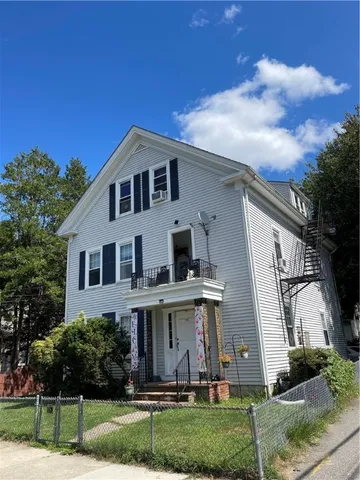 $500,000 | 190 Coe Street, Woonsocket, RI 02895