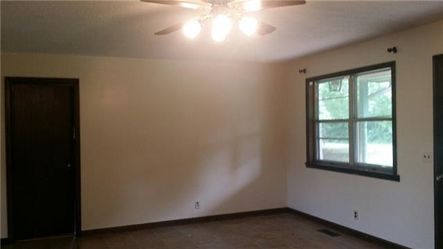 3636 Reed Road Indian Mound, TN 37079 - Photo 3 of 5 Living room