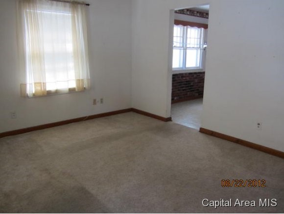 2339 South 1st Street Springfield, IL 62704 - Photo 4 of 8 Gallery Image 4