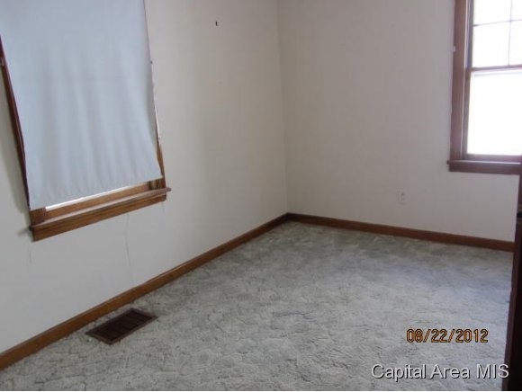 2339 South 1st Street Springfield, IL 62704 - Photo 7 of 8 Gallery Image 7