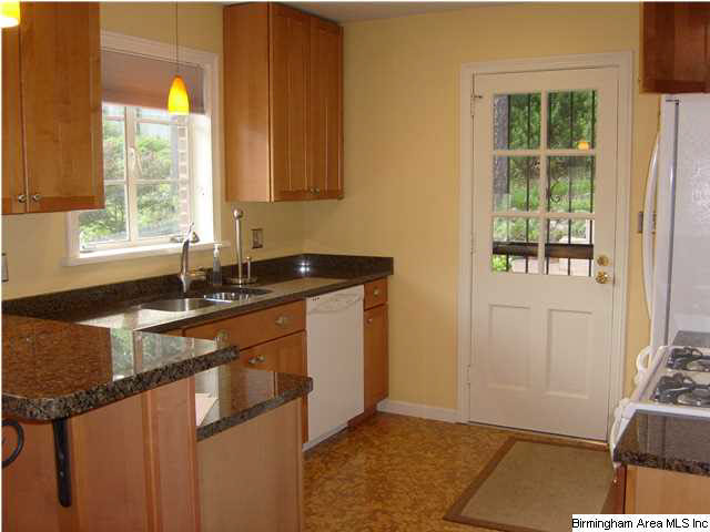 1846 Saulter Road Birmingham, AL 35209 - Photo 11 of 17