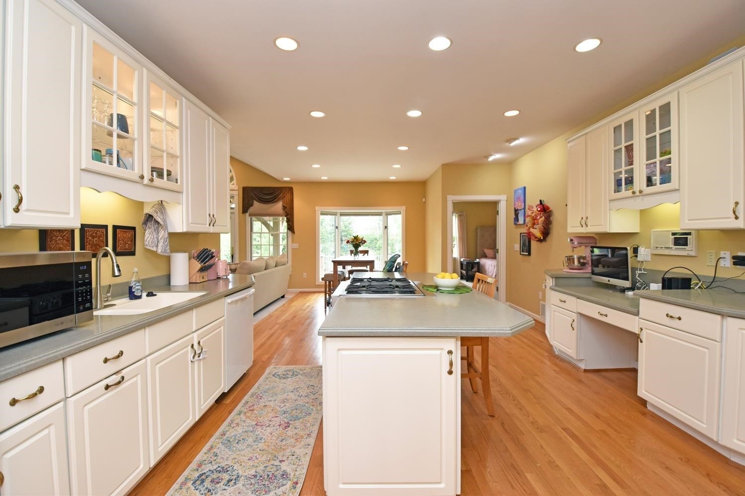 1043 Robertson Road Fort Mitchell, KY 41017 - Photo 14 of 50 Gallery Image 14