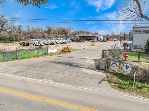 $9,000,000 | 3550 Euless South Main Street, Fort Worth, TX 76040