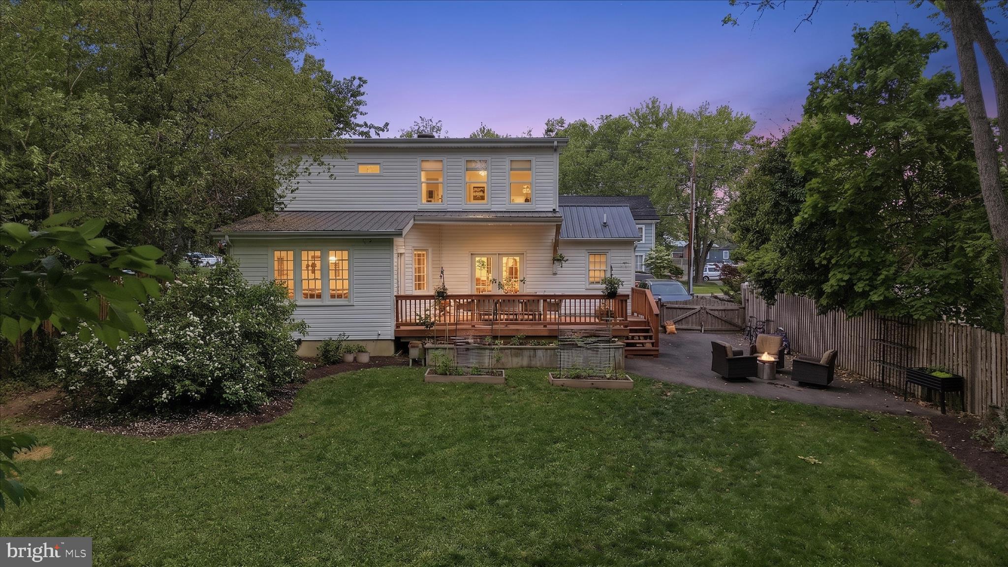 405 Edwards Ferry Road Northeast Leesburg, VA 20176 - Photo 90 of 95 Twilight