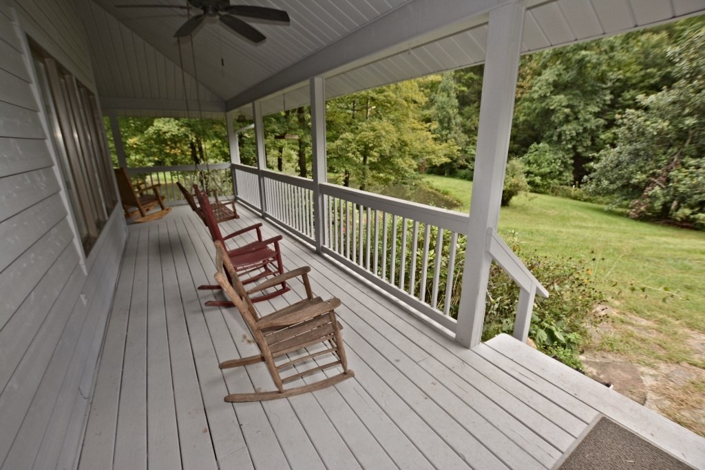 974 Obes Branch Road Sevierville, TN 37876 - Photo 4 of 36