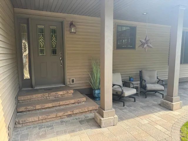 $750,000 | 1449 3 1/2 Avenue, Dallas, WI 54733