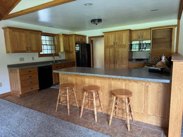 $750,000 | 1449 3 1/2 Avenue, Dallas, WI 54733