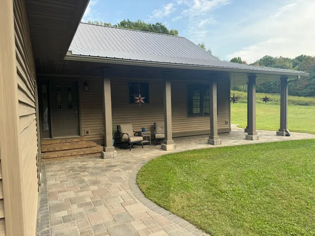 $750,000 | 1449 3 1/2 Avenue, Dallas, WI 54733