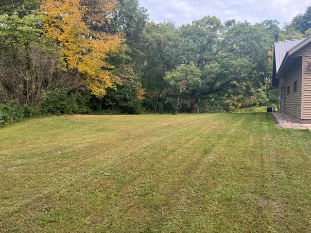 $750,000 | 1449 3 1/2 Avenue, Dallas, WI 54733